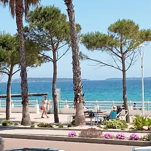 Bord De Mer, Midi, Acces Direct A La Cannes