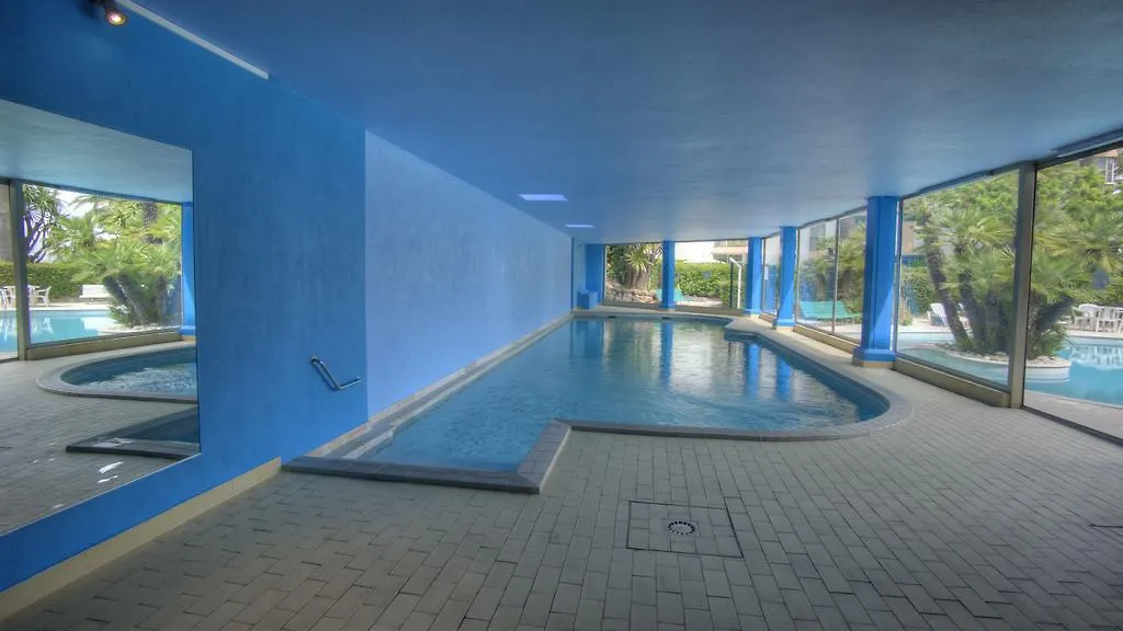 Apartment Eden Park 3 Pieces 4 Etoiles 100M Des Plages Piscines Spa Parking Cannes