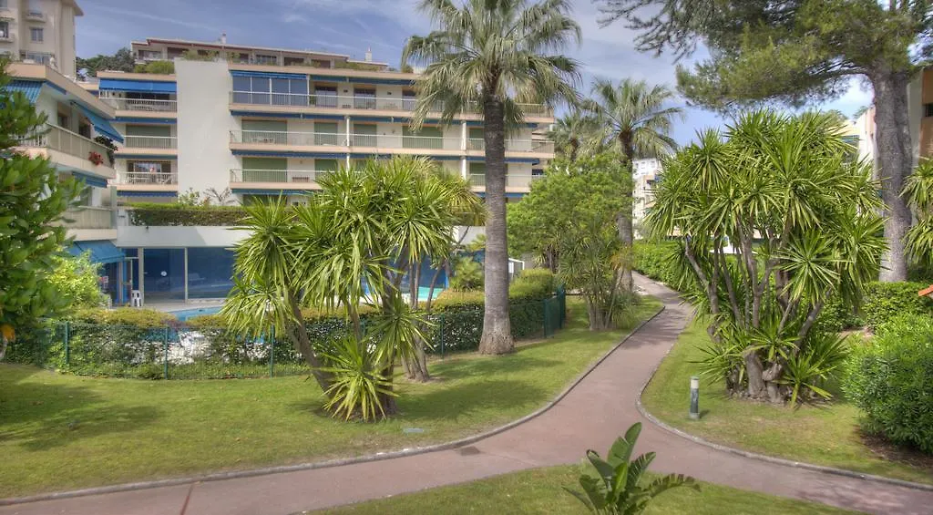 Eden Park 3 Pieces 4 Etoiles 100M Des Plages Piscines Spa Parking Cannes 0*,  France