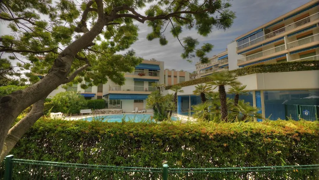 Eden Park 3 Pieces 4 Etoiles 100M Des Plages Piscines Spa Parking Cannes 0*,